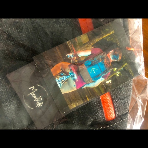 MoonRide reflective LED backpack, gray - Picture 1 of 4